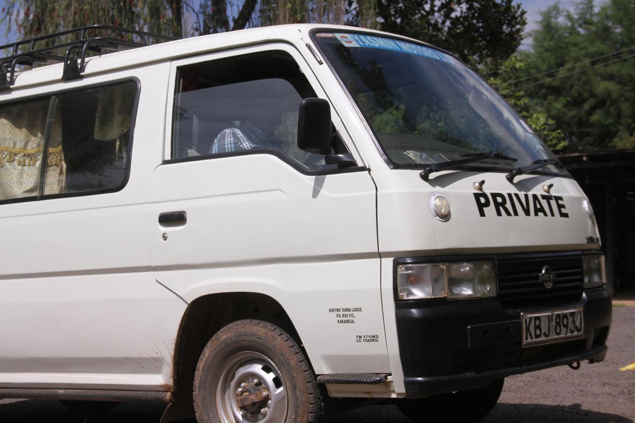 Sheywe Hotel Kakamega エクステリア 写真