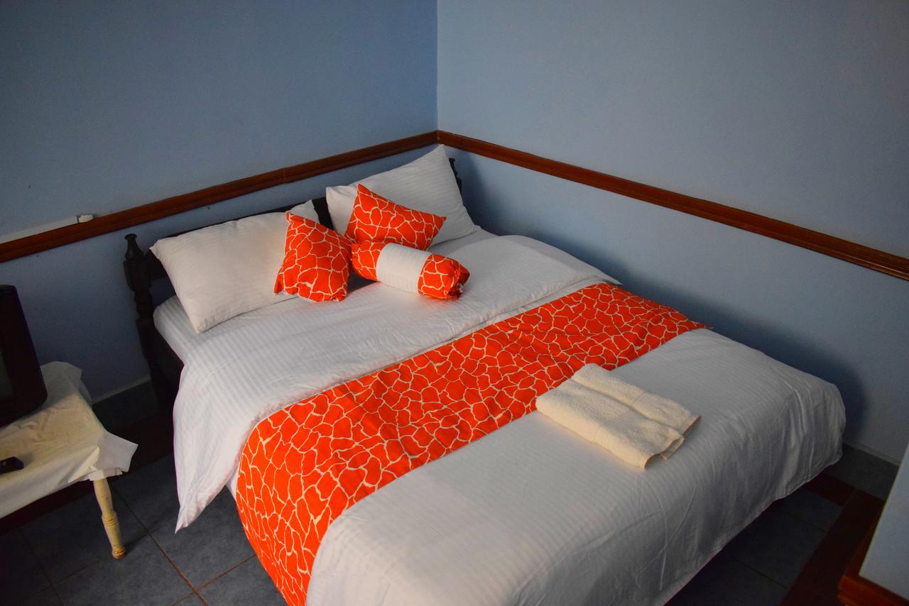 Sheywe Hotel Kakamega エクステリア 写真